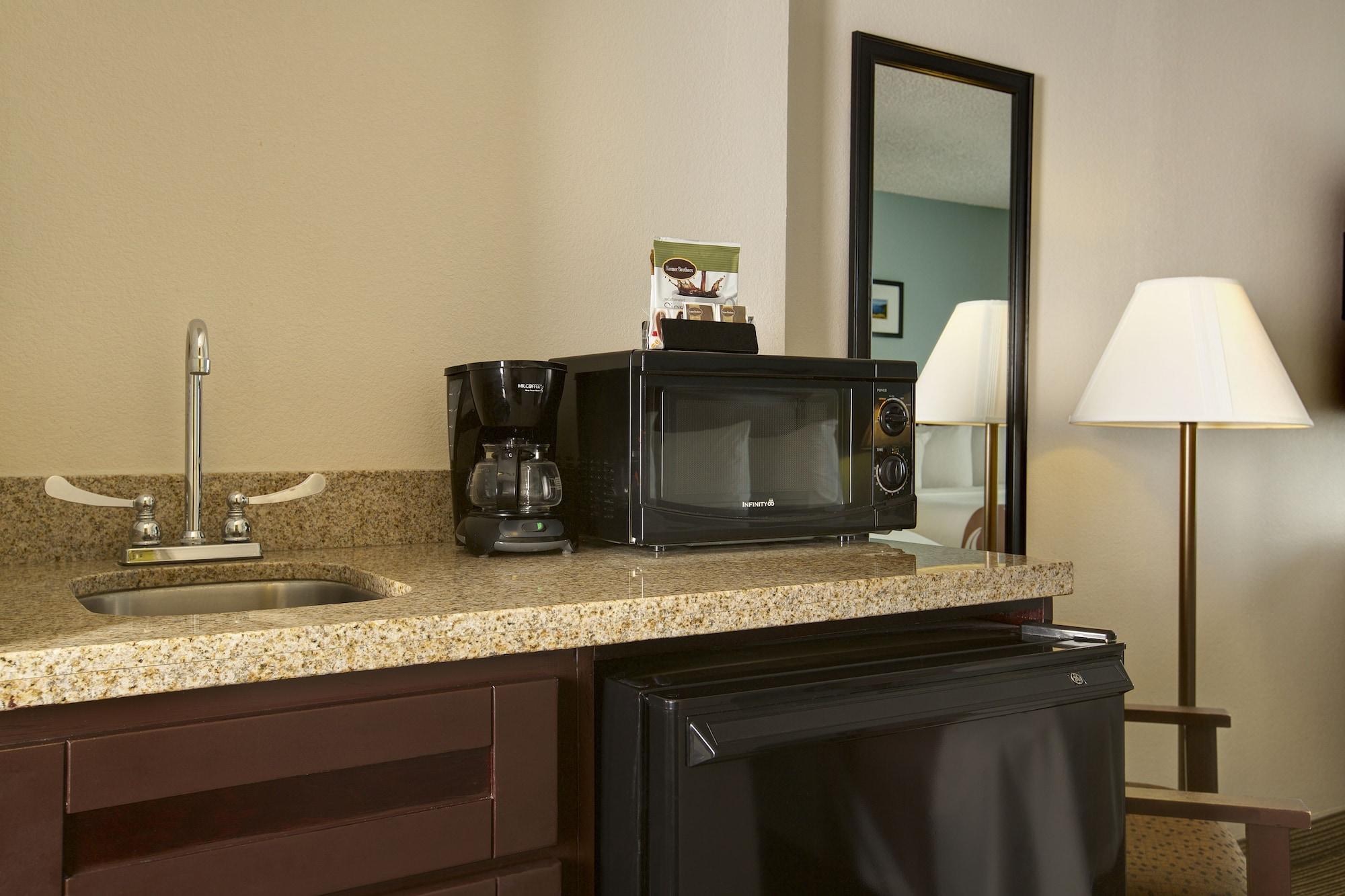 Quality Inn & Suites Reno Airport ภายนอก รูปภาพ