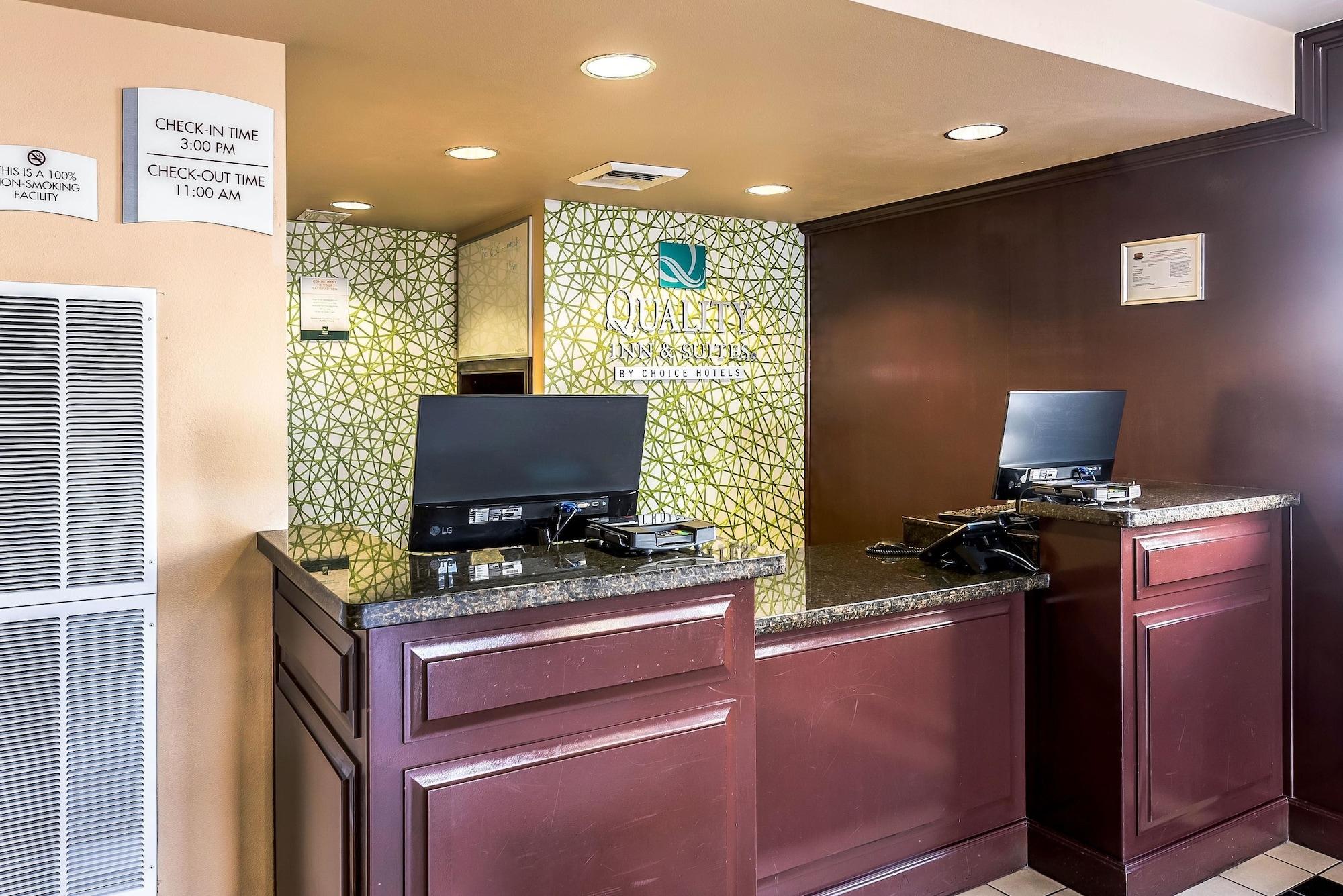 Quality Inn & Suites Reno Airport ภายนอก รูปภาพ